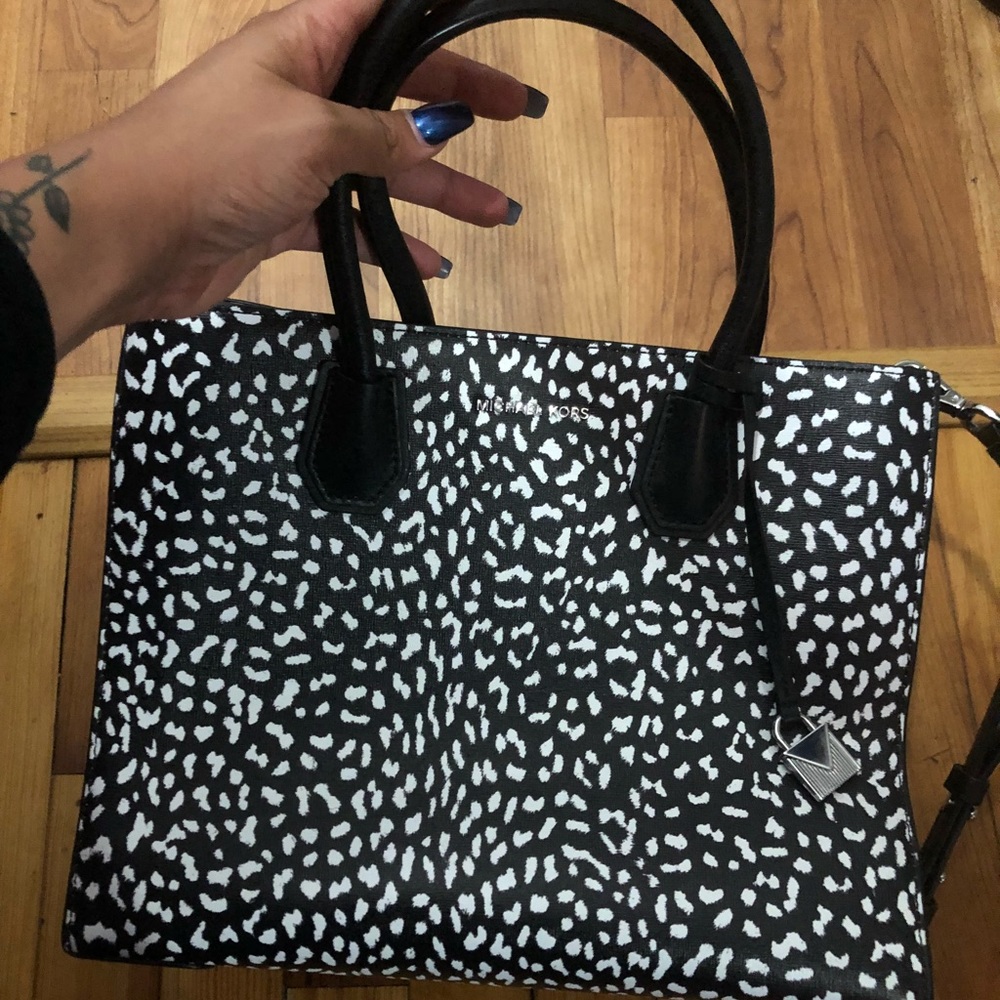 Michael Kors Cheetah Print MEDIUM bag!